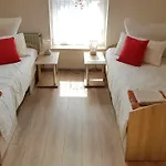 Elena Flat Mohn Zentrum