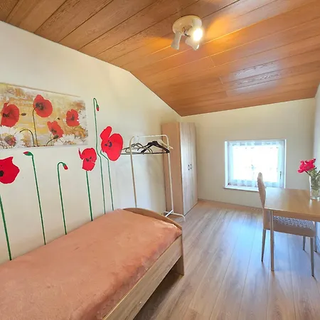 Elena Flat Mohn Zentrum Duisburgo