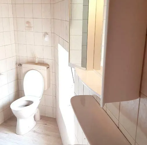 Elena Flat Mohn Zentrum Дуйсбург